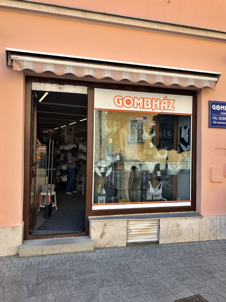 gombhaz-022